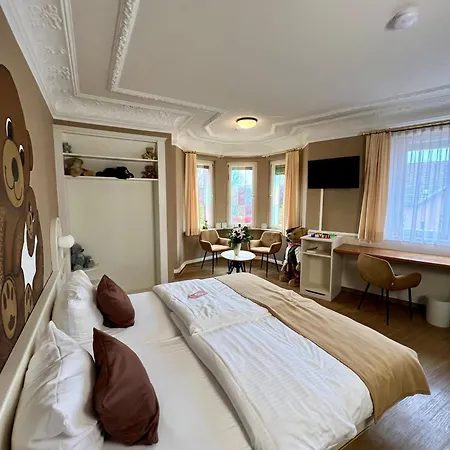 Teddybaerenhotel Hotel 3*